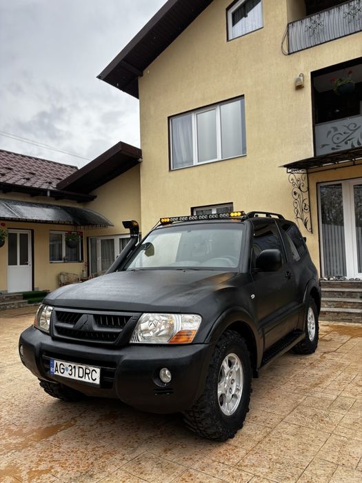 Mitsubishi pajero mk3