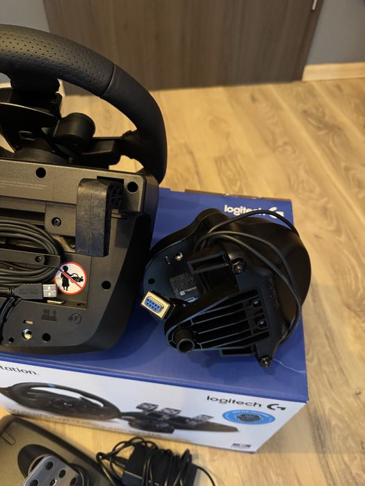 Volan Gaming Logitech G923 SE (Special Edition) + Logitech Shifter