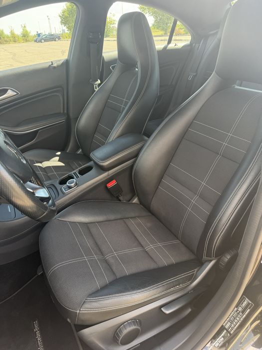Mercedes-Benz CLA 220