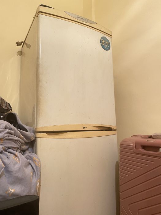 продам холодильник