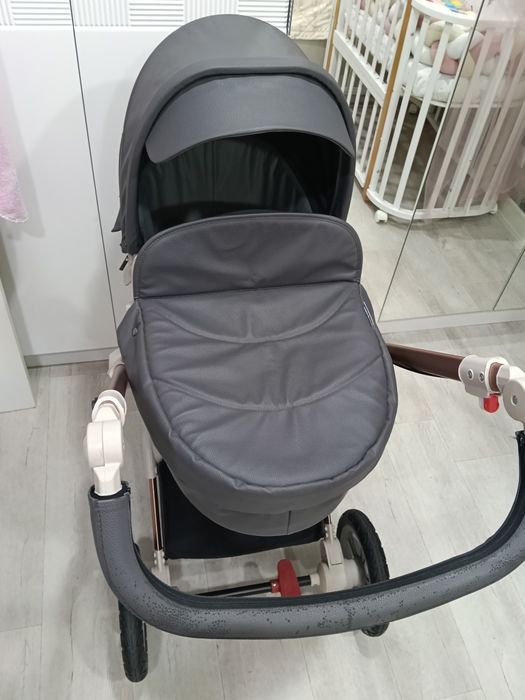 Продам детскую коляску