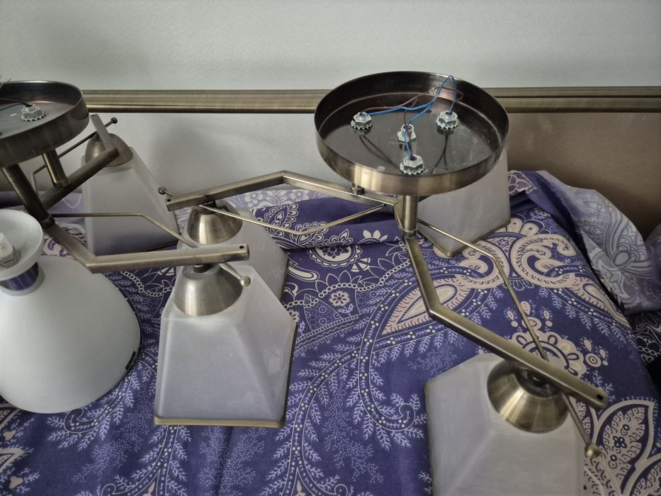 Продам люстры, гардины разные