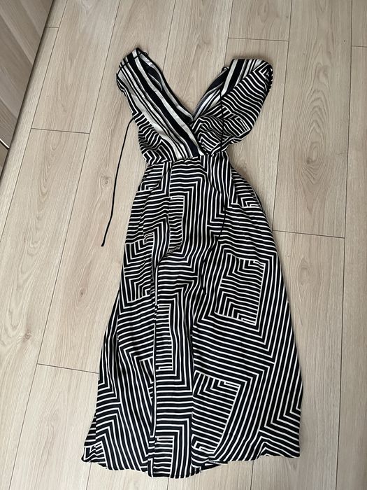 Елегантна рокля Mango, M