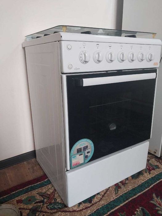 Продам газовую плиту Artel