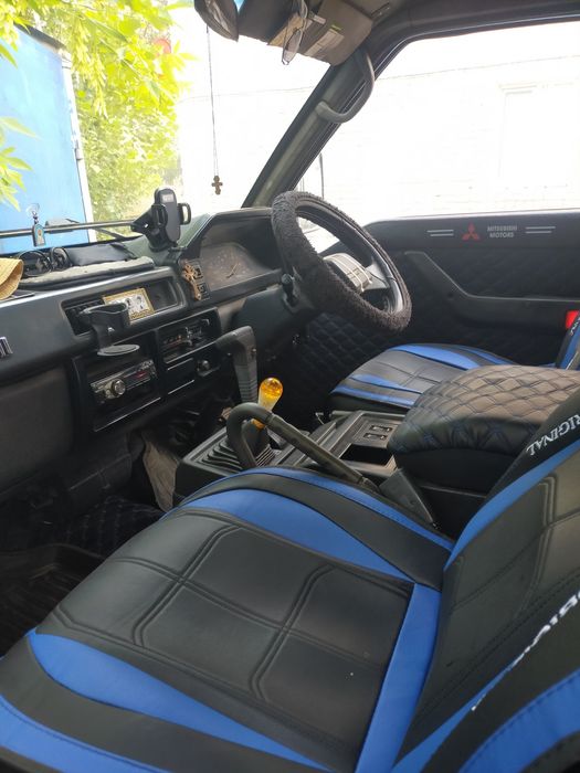 Мицубиси Делика внедорожник