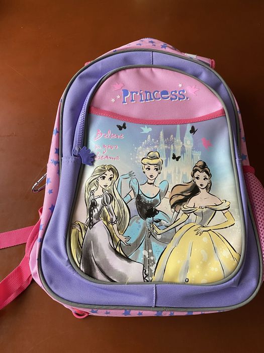 Нова ученическа раница за момиче