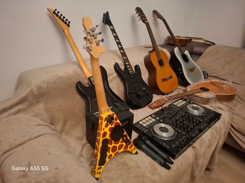 chitara electrica pentru copii cu boxa incorporata amplificator