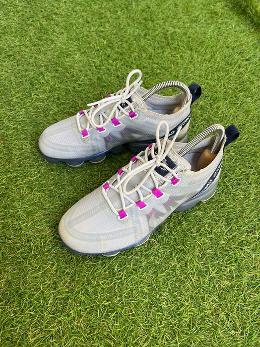 Дамски маратонки : Nike Air Vapormax 2019 38