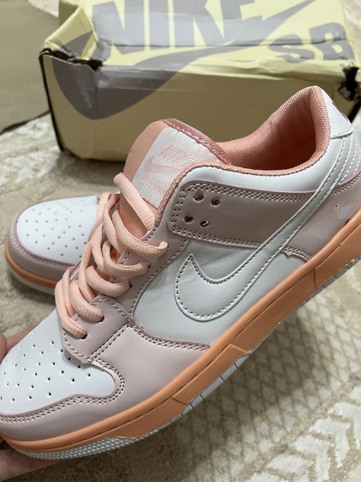 Кроссовка новыйй