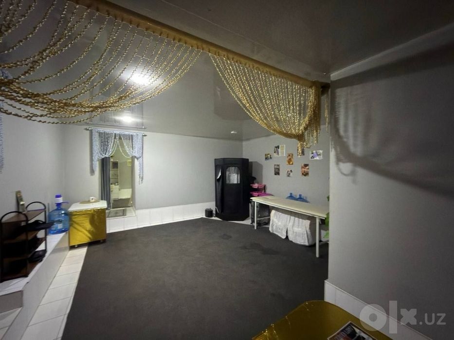 Нежилое | М. Улугбек, 335 м², потолки 3 м, паркинг | $110K