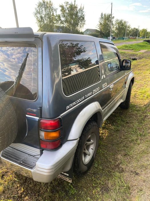 Продам Mitsubishi pajero