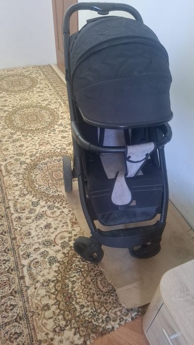 Продается Коляска и Манеж