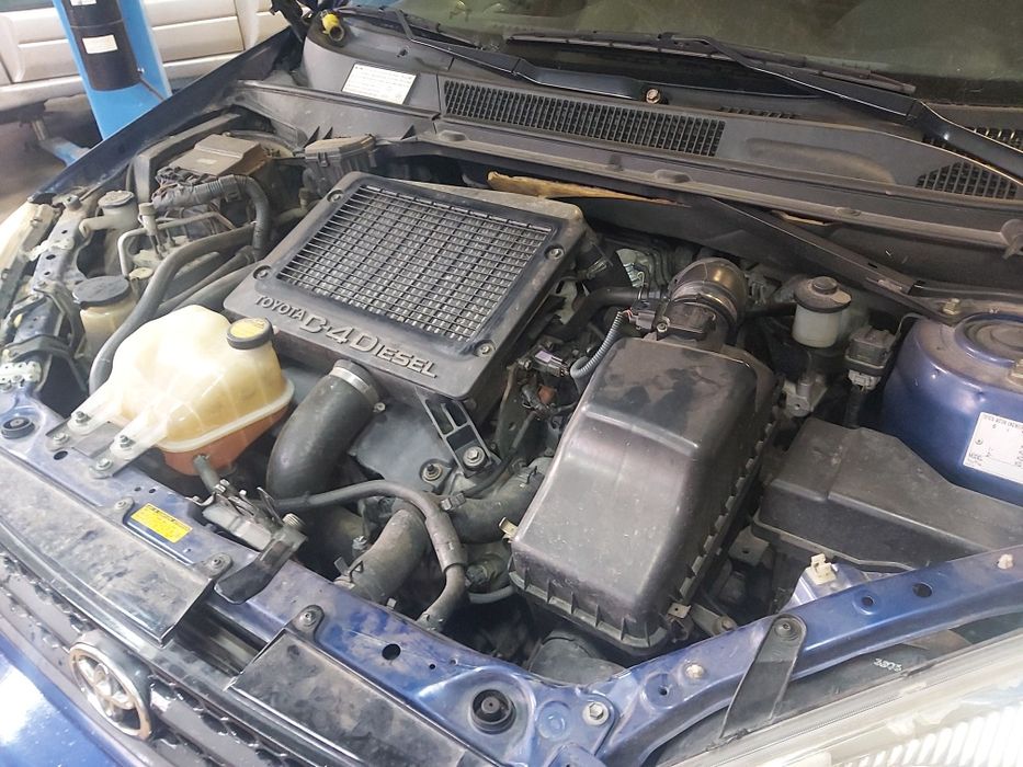 Тойота Рав 4 2.0 дизел 116 к.с 2003 година