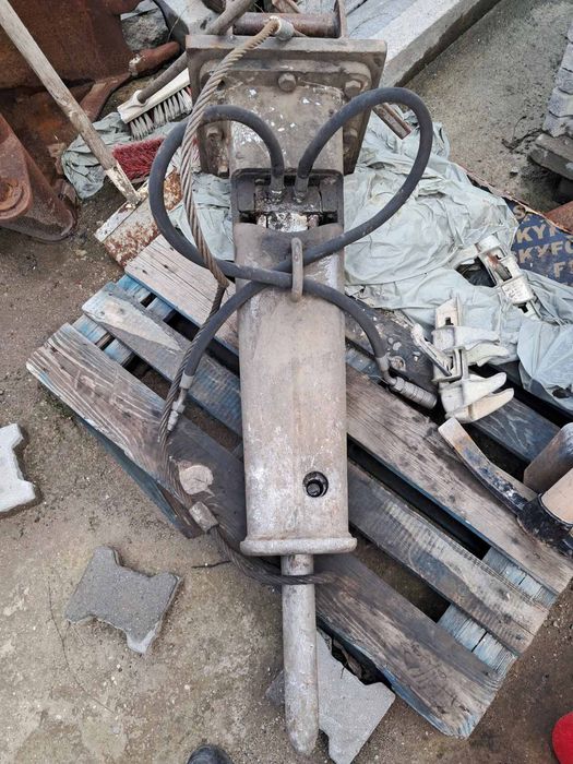 Багер Hitachi ZX50