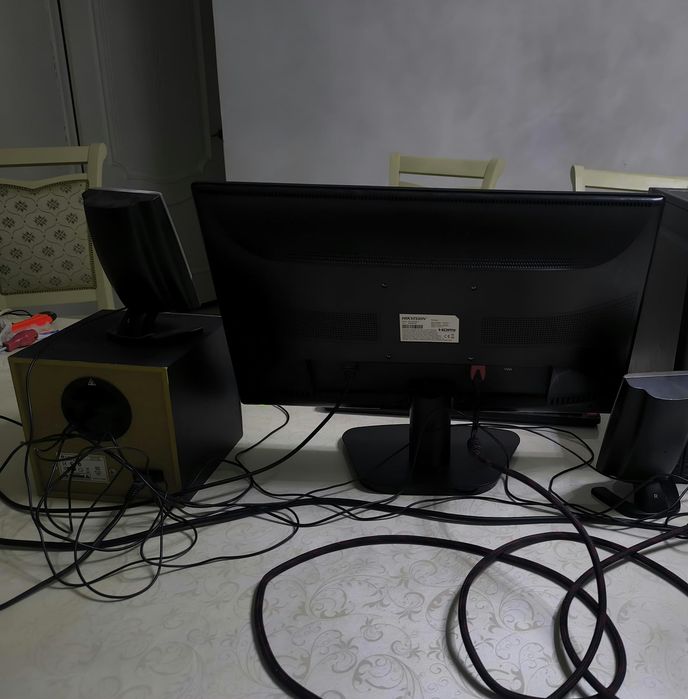 Монитор продам 21.5дюм с Hdmi портом