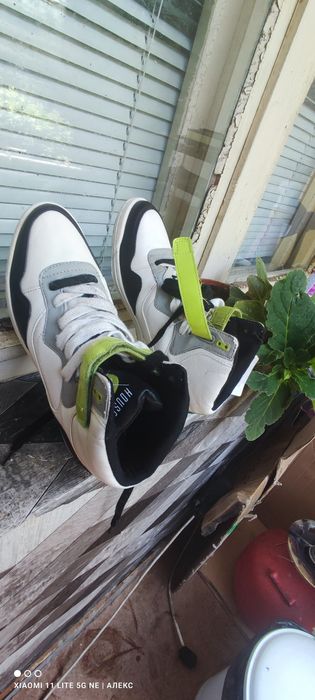 Чисто нови кецове HOUSE