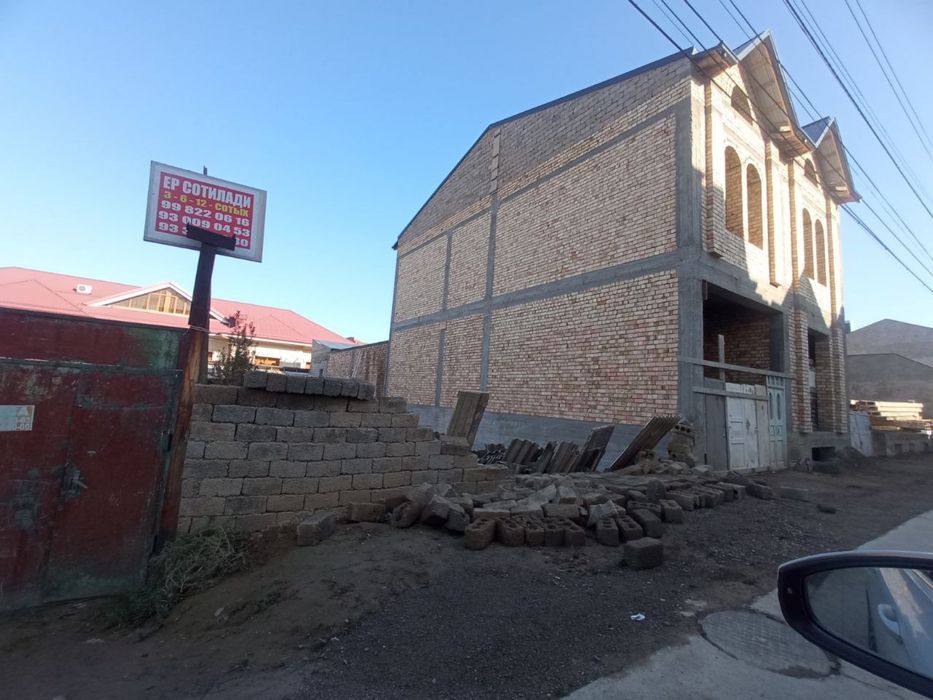 Yer sotiladi Katta Xasanboyda. 6-sotix