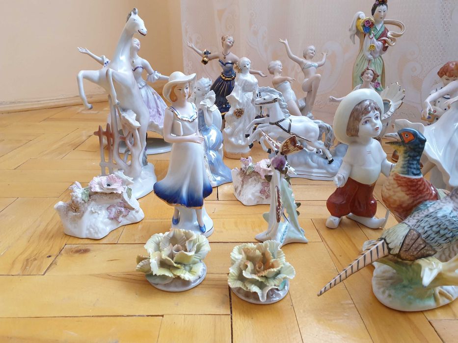 Bibelouri din portelan