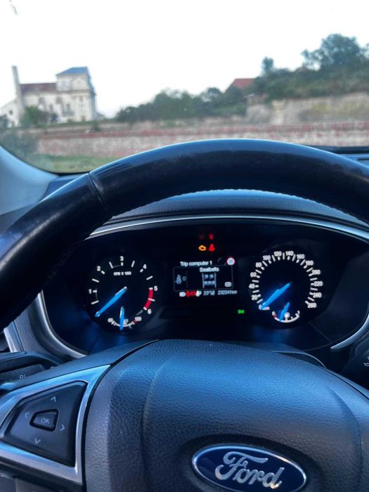 FORD  mondeo tournir