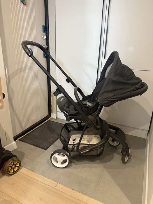 Продам коляску Easywalker charley