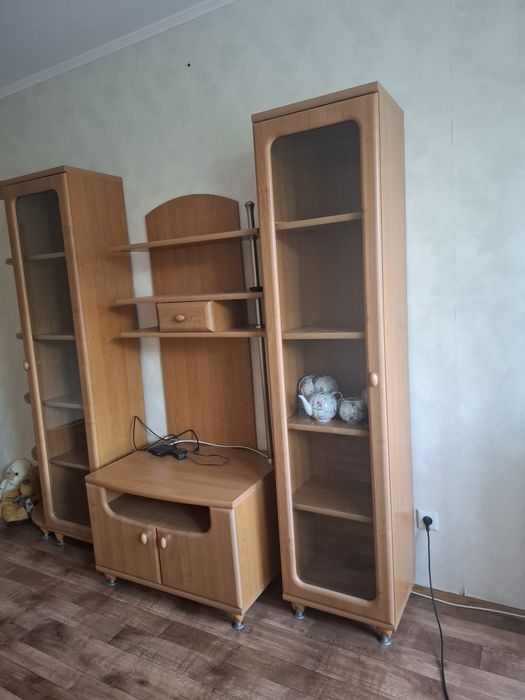 Продам стенку для посуды или книг