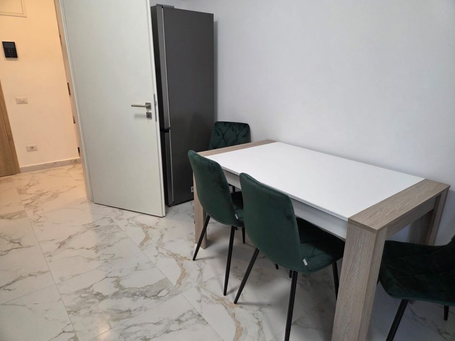 apartament de inchiriat