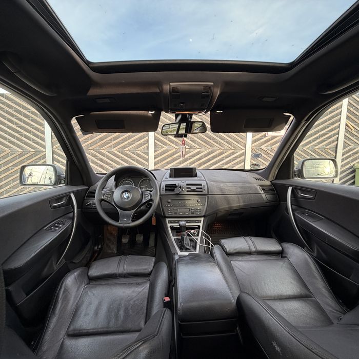 BMW X3 2.0d 150CP M Paket, xDrive, Panorama, Navi, Întreținut