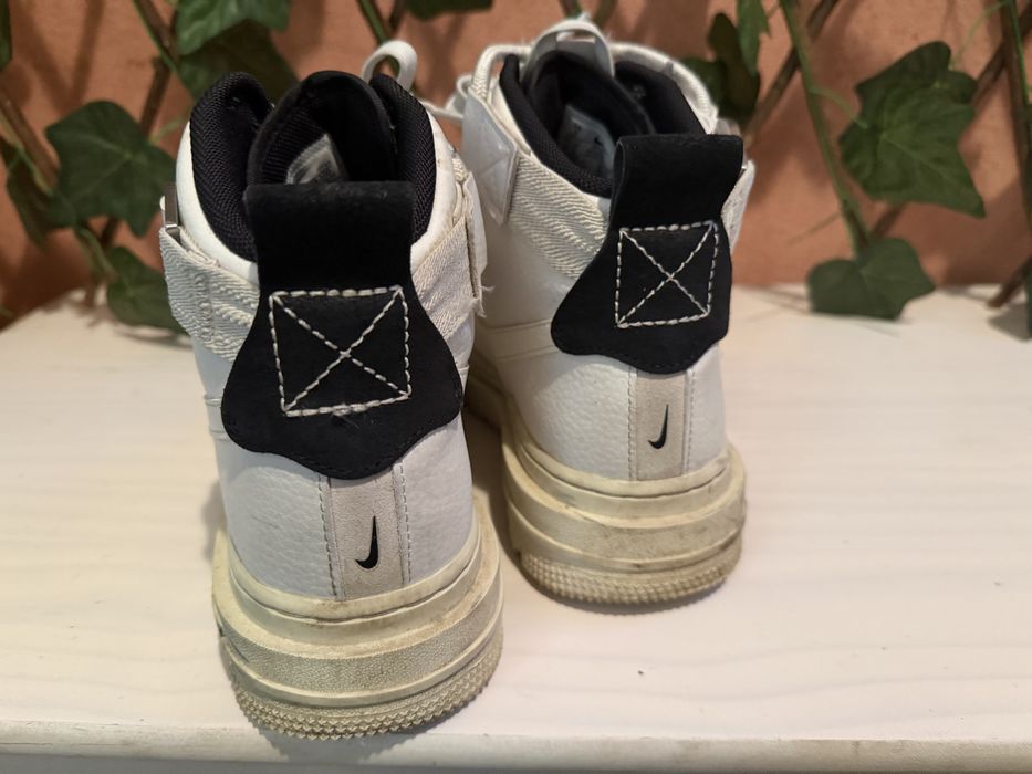 Дамски зимни кецове Nike