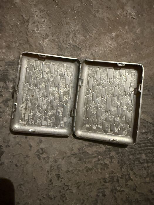 продам сигаретницу