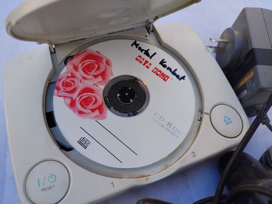 PlayStation 1 + 2 джойстика