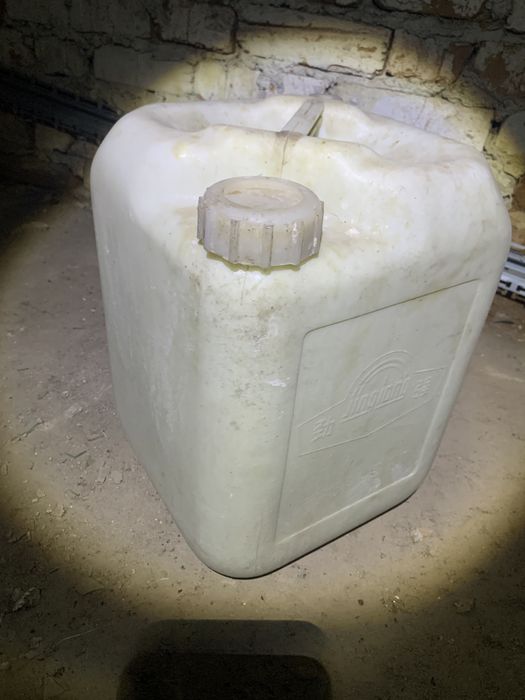 Емкость для жидкости 20 литров