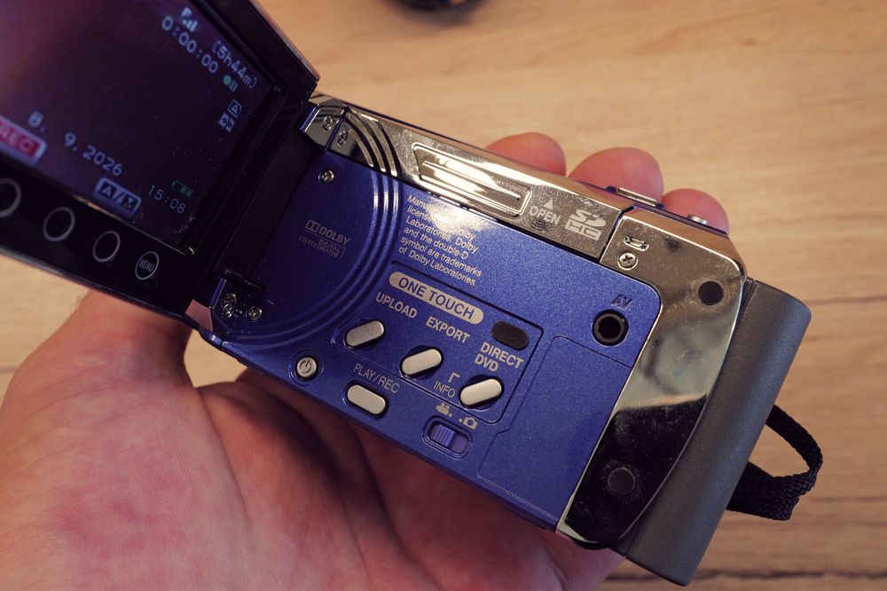 Camera handycam JVC Everio GZ-MS120AE video