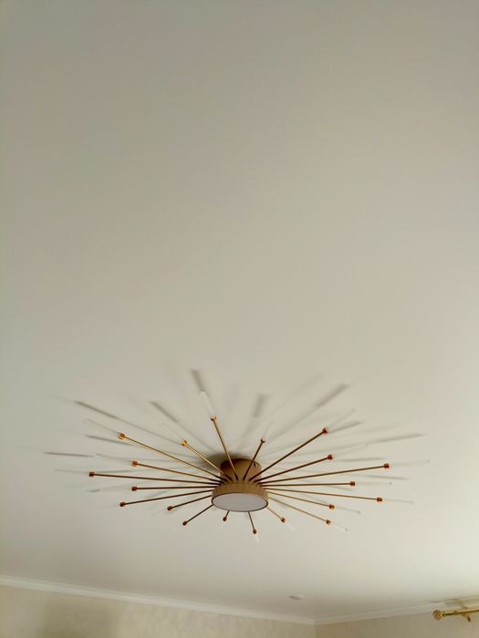 Продается люстра