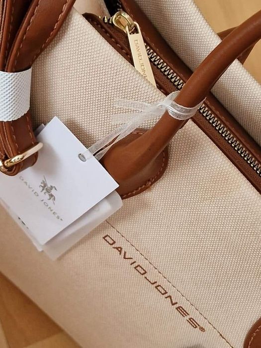 Geanta David Jones,new model import Italia, saculet  inclus