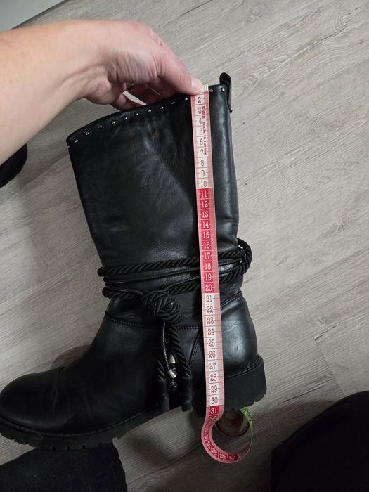 Пеодавам ботуши естествена кожа номер 39