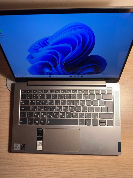 Lenovo Yoga 7 S14 / i5-10Gen / 8GB RAM / 512GB NVMe / Win 11