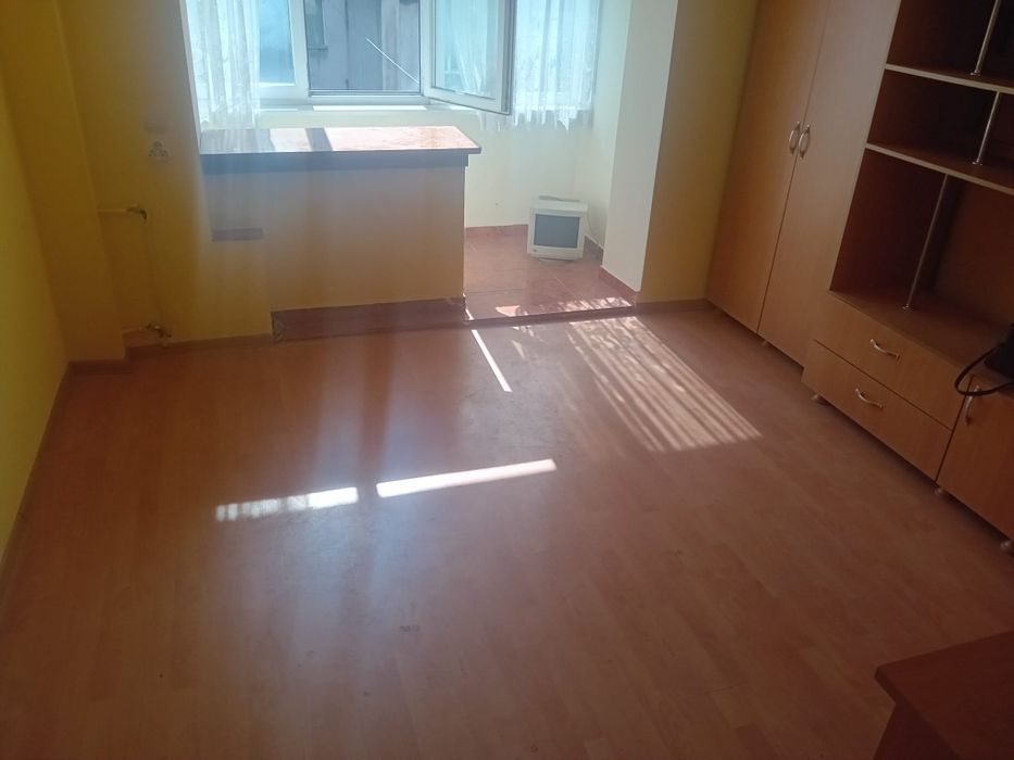 Ap o camera,Maratei, decomandat,30mp,etaj 1,termopan,balcon
