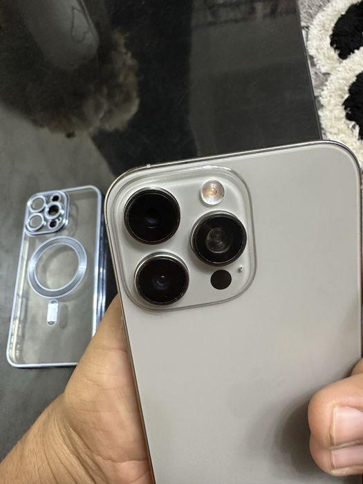 De vanzare iphone 16 pro max
