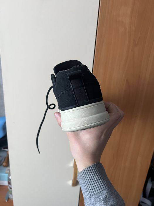 Продам кеды осень - весна 43р