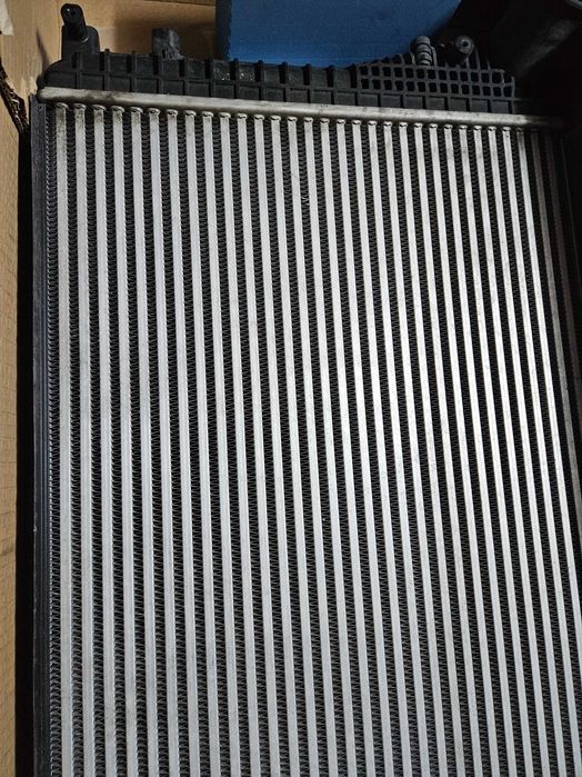 Vw Golf 5/ 6 GTI  интеркулер , помпа,маслен радиатор, блоу оф