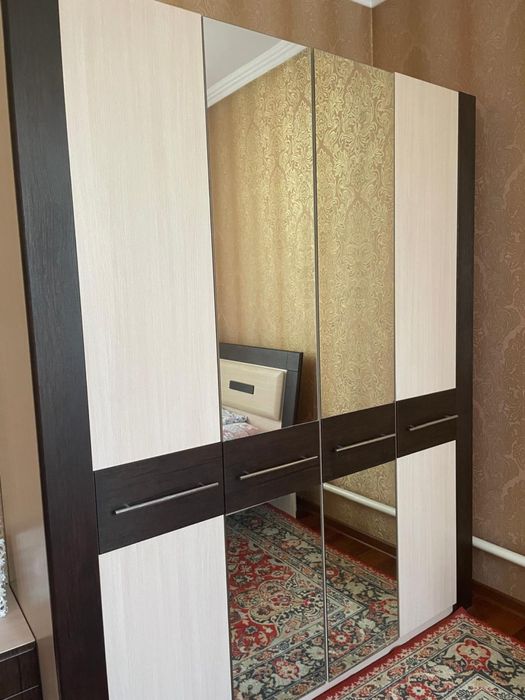 Продам спальный гарнитур