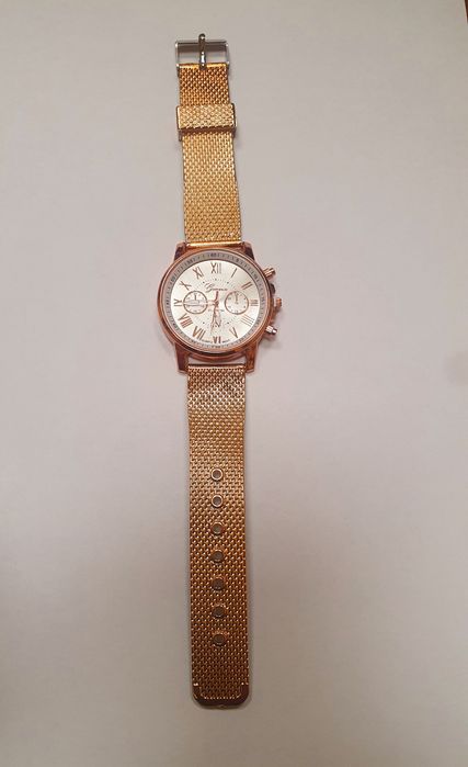 Стилен Дамски Часовник