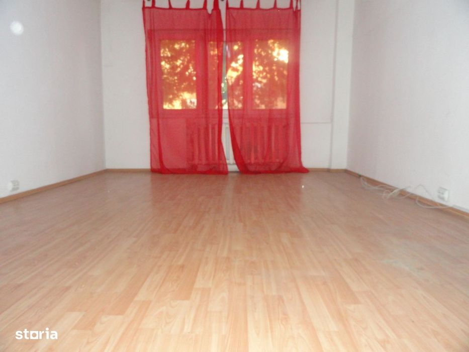 Apartament 2 camere decomandat parter, zona centrala - Kaufland, 80 mp