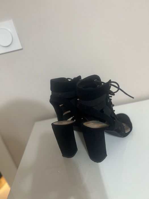 Дамски Сандали на ток