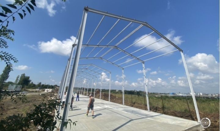 Vand și construiesc o gama larga de hale sau structuri metalice noi ne