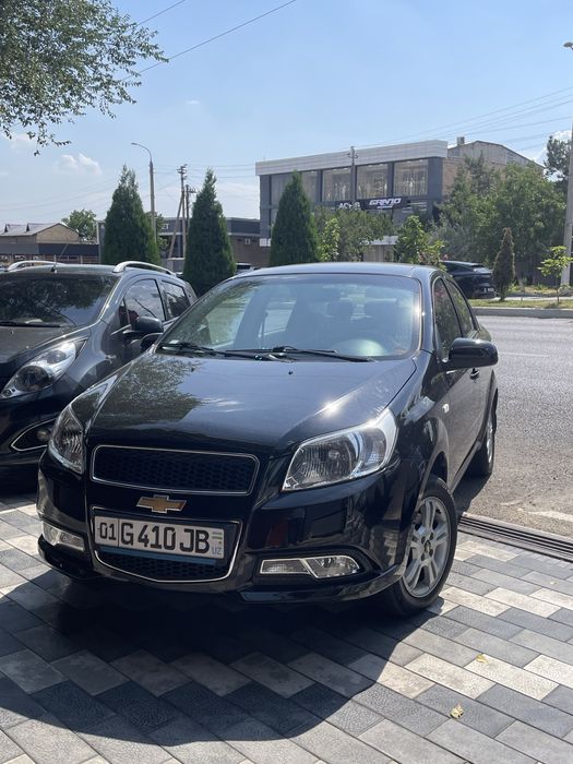 Nexia 3 qora aftmat