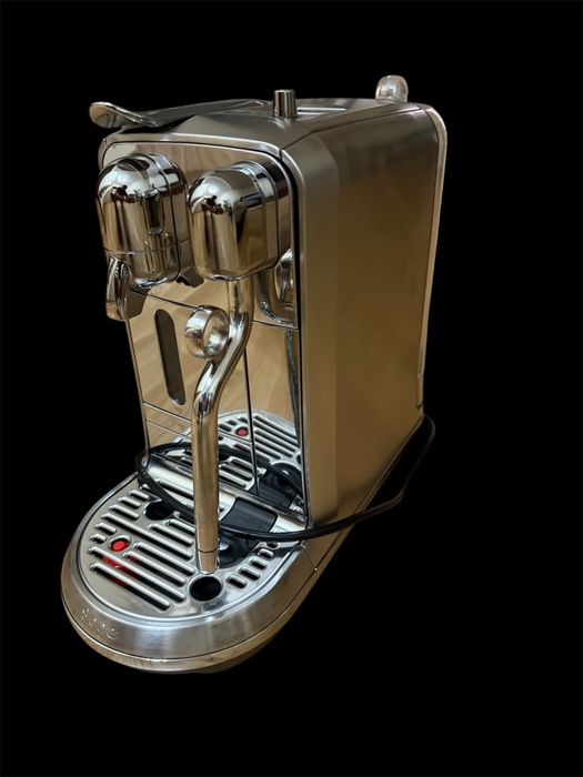 Espressor Nespresso Creatista Plus - stare excelentă + CADOU
