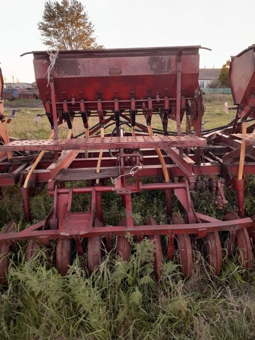 Продам сеялки 5 банок