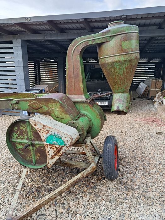 Moară după tractor