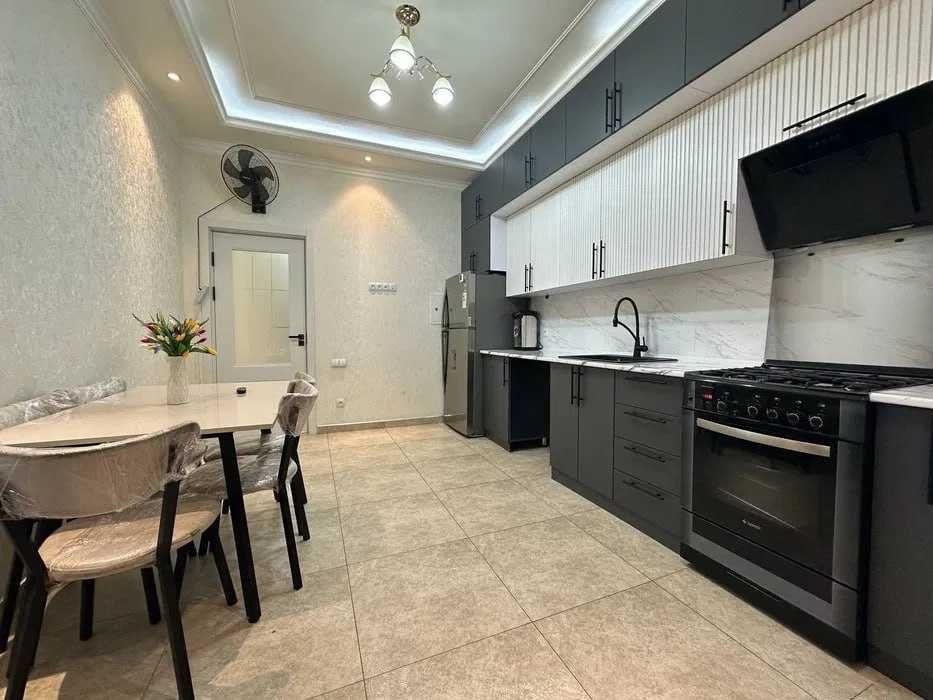 4-комнатная квартира ЖК  Dream-House Ор-р: 8-роддом